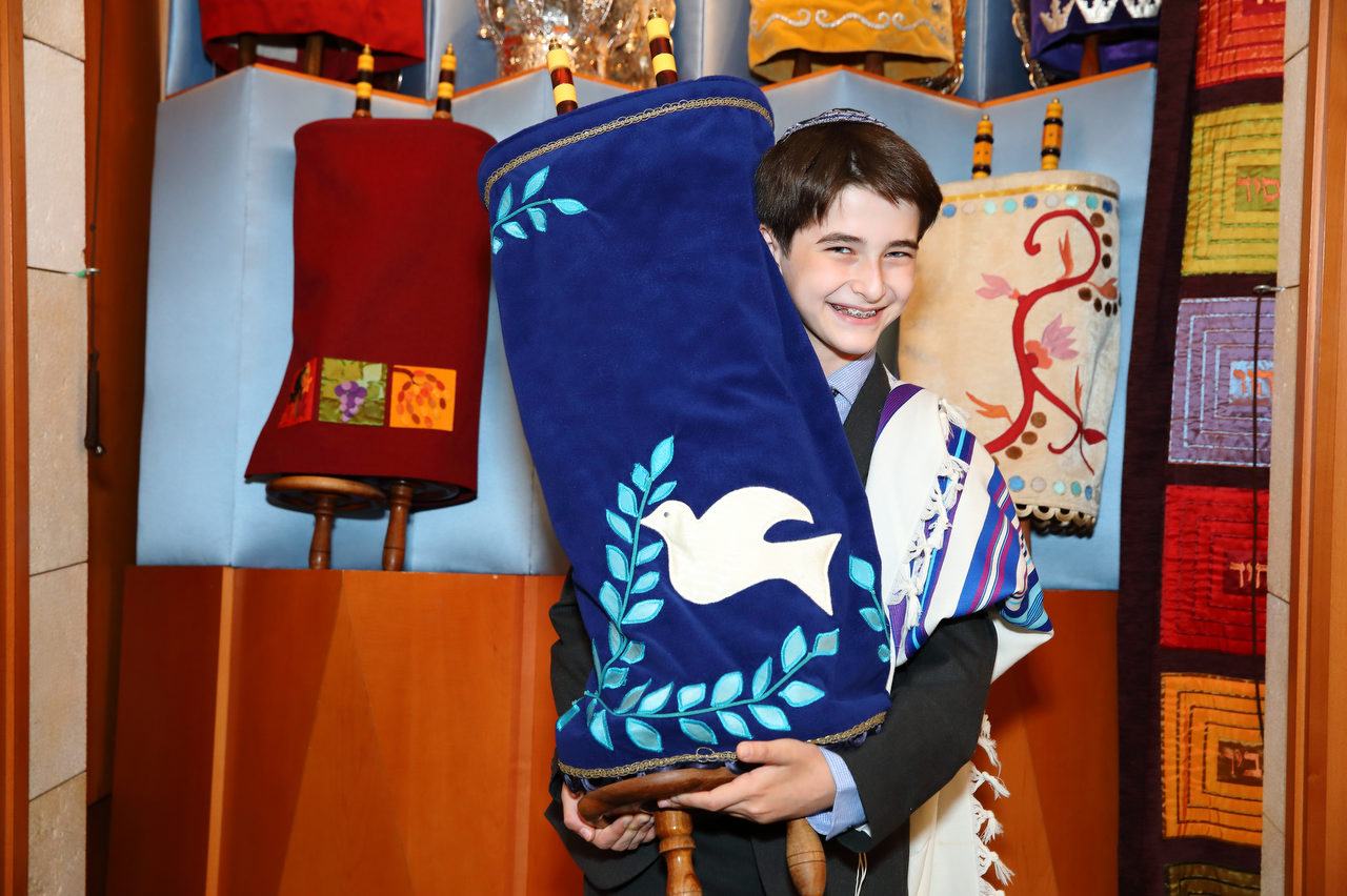 GorensteinEventPhotographyBarandBatMitzvahs-050.JPG
